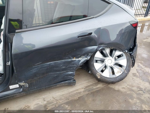 7SAYGDEE0PA208319 Tesla Model Y Awd/long Range Dual Motor All-wheel Drive