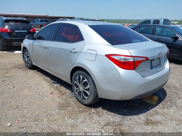 Toyota COROLLA LE 2015 5YFBURHE7FP345753 Image 3