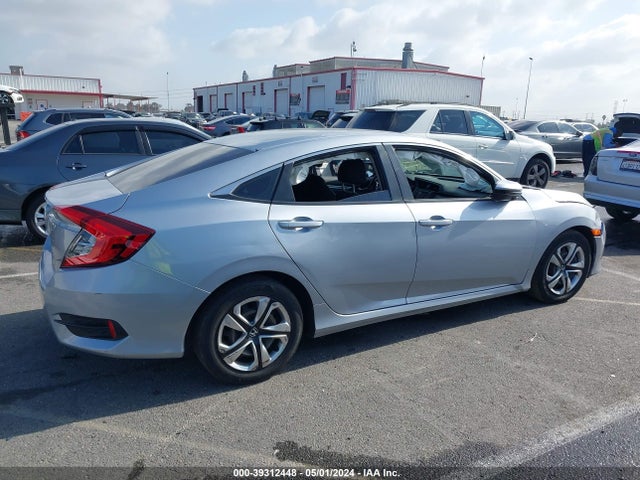 Honda Civic Lx 2018 2HGFC2F56JH521223 Image 13