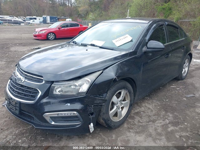 Chevrolet Cruze 1lt Auto 2015 1G1PC5SB8F7207388 Image 2