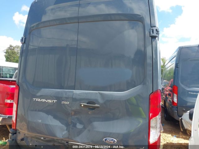1FTYR3XM6KKB17642 Ford Transit-250
