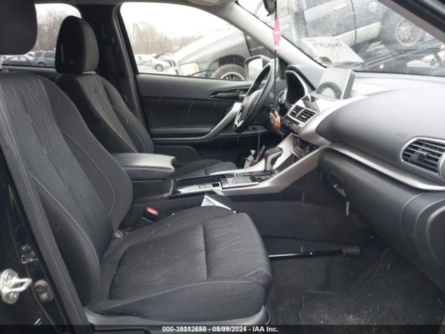 JA4AS5AA1LZ029925 Mitsubishi Eclipse Cross Se 1.5t