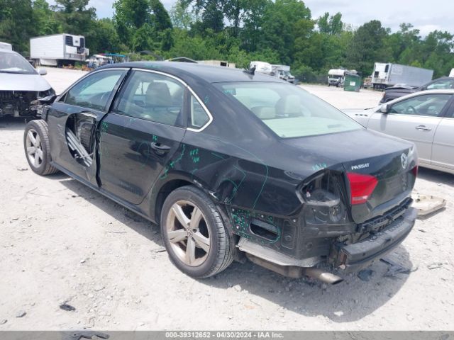 1VWAT7A36EC023329 Volkswagen Passat 1.8t Wolfsburg Edition