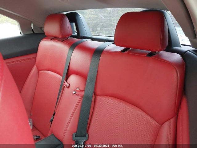 Lexus IS 250C 2015 JTHFF2C23F2533425 Image 8