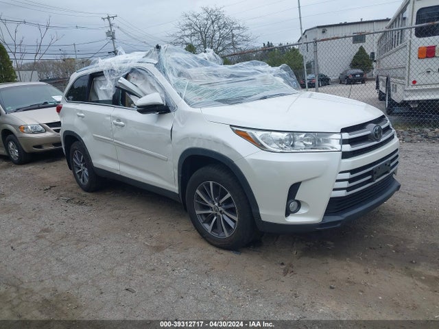 Toyota Highlander Xle 2019 5TDJZRFH7KS952280 головне зображення