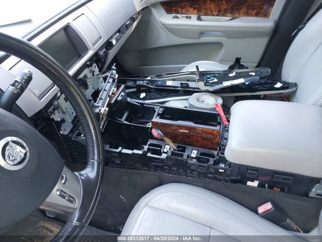 2009 JAGUAR XF SAJWA05B69HR05490 Photo 5