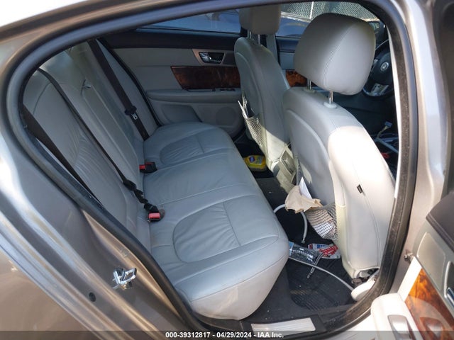 2009 JAGUAR XF SAJWA05B69HR05490 Photo 7