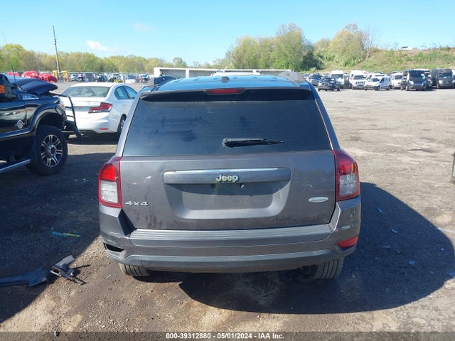 1C4NJDEB6ED816408 Jeep Compass Latitude
