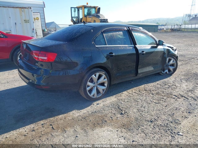3VWL17AJ2FM219314 Volkswagen Jetta 1.8t Sel