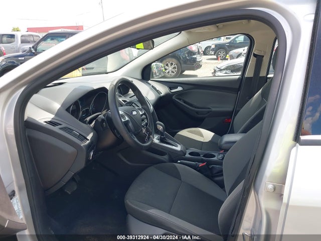 Ford FOCUS SE 2014 1FADP3F20EL453201 Image 5