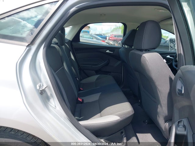Ford FOCUS SE 2014 1FADP3F20EL453201 Image 8