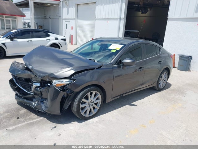 3MZBN1V71HM133250 Mazda Mazda3 Touring