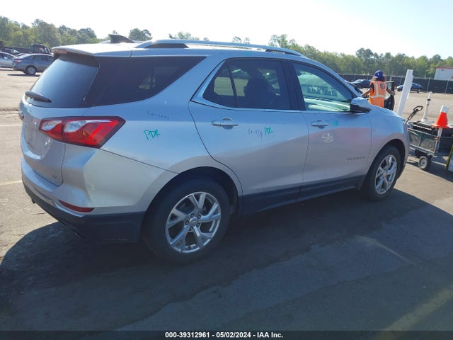 Chevrolet EQUINOX LT 2019 3GNAXLEX3KS680549 Image 4