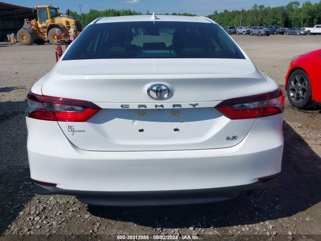 Toyota CAMRY LE 2022 4T1C11AK4NU658352 Image 17