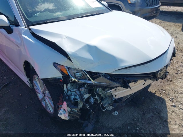 Toyota CAMRY LE 2022 4T1C11AK4NU658352 Image 18