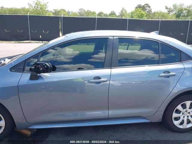 JTDEPMAE8N3025432 Toyota COROLLA LE