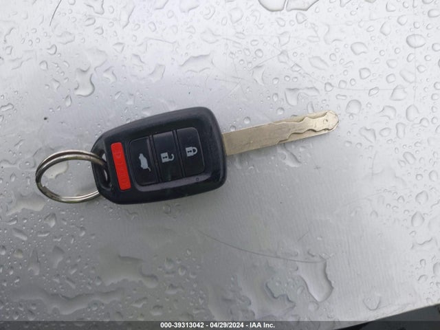 Honda CR-V LX 2018 2HKRW6H38JH219848 Image 11