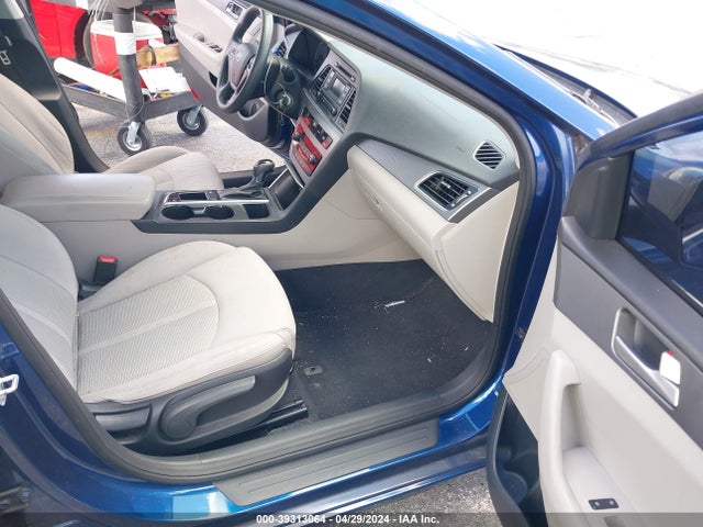 Hyundai SONATA SE 2015 5NPE24AF7FH078118 Image 5