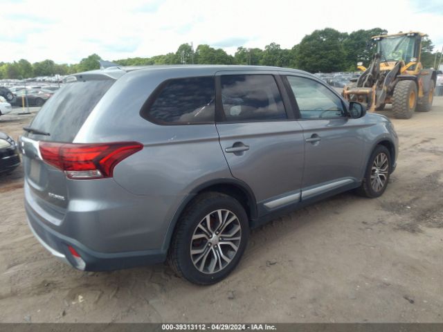 JA4AD2A37HZ032183 Mitsubishi Outlander Es
