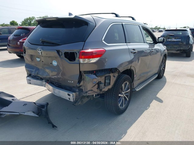 Toyota Highlander Xle 2017 5TDKZRFH1HS520961 Image 4