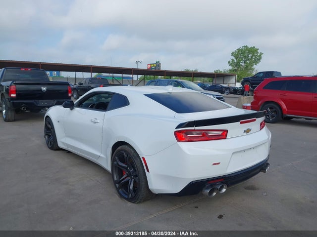 39313185 :رقم المزاد ، 1G1FE1R72H0178076 vin ، 2017 Chevrolet Camaro 1ss مزاد بيع