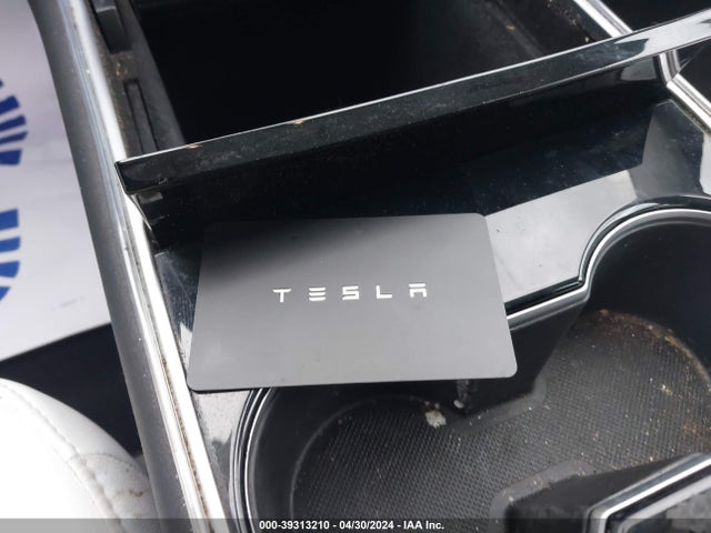 5YJ3E1EB0LF622070 Tesla Model 3 Long Range Dual Motor All-wheel Drive