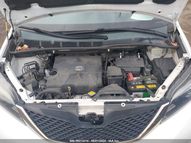 Toyota Sienna Se 8 Passenger 2015 5TDXK3DC9FS536627 Image 10