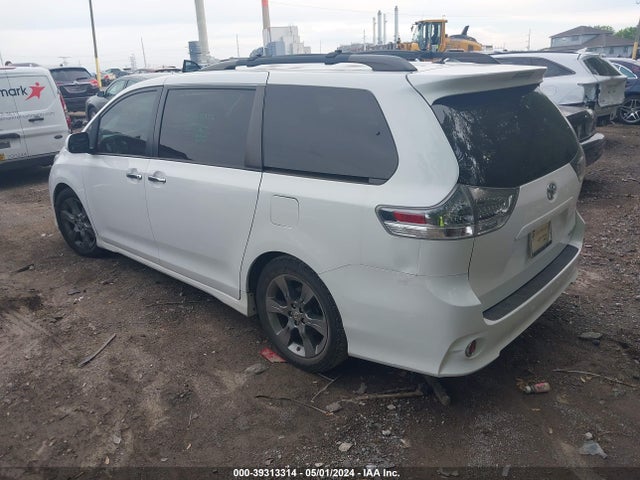 Toyota Sienna Se 8 Passenger 2015 5TDXK3DC9FS536627 Image 3