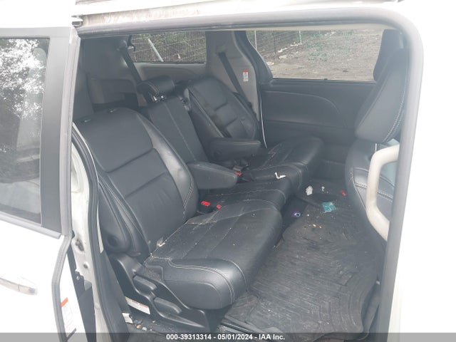 Toyota Sienna Se 8 Passenger 2015 5TDXK3DC9FS536627 Image 8