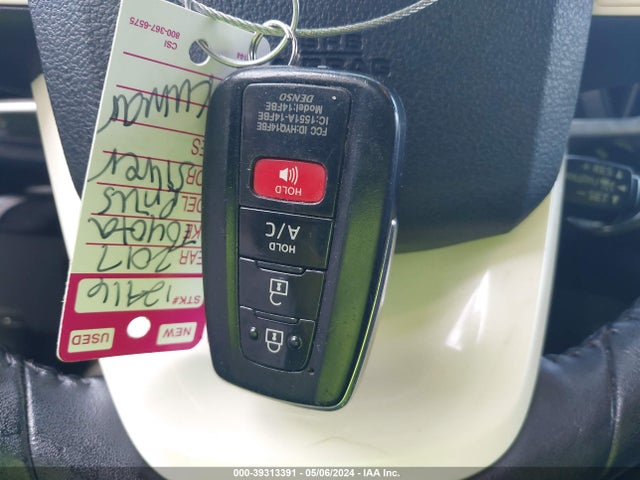 Toyota Prius Prime Advanced 2017 JTDKARFP3H3006237 Image 11