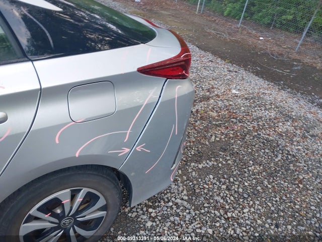 Toyota Prius Prime Advanced 2017 JTDKARFP3H3006237 Image 18