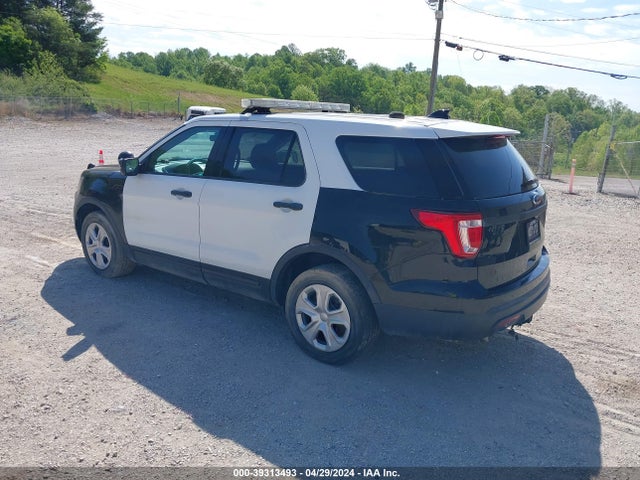 Ford Utility Police Interceptor 2016 1FM5K8AR2GGA72374 Image 3