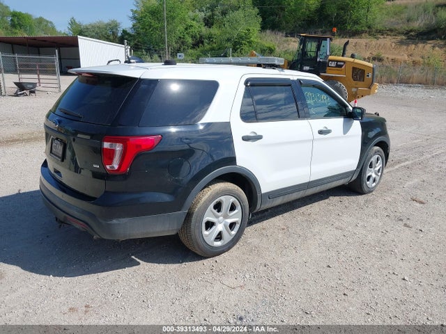 Ford Utility Police Interceptor 2016 1FM5K8AR2GGA72374 Image 4