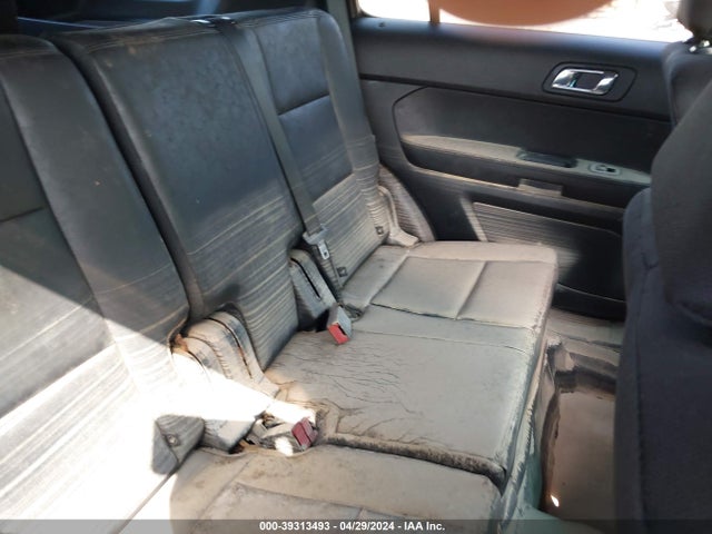Ford Utility Police Interceptor 2016 1FM5K8AR2GGA72374 Image 8