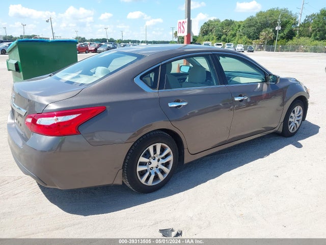 Nissan Altima 2.5 S 2017 1N4AL3APXHN324926 Image 4