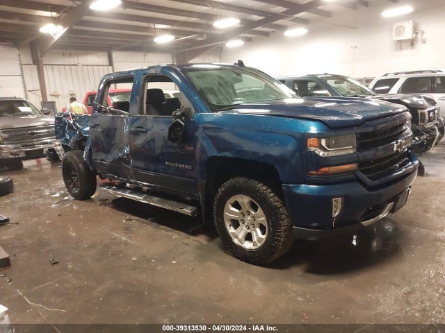 2018 3GCUKREC8JG355062 main image