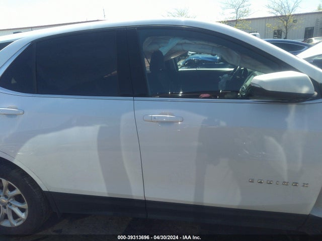 Chevrolet EQUINOX LT 2018 2GNAXSEV7J6226147 Image 13