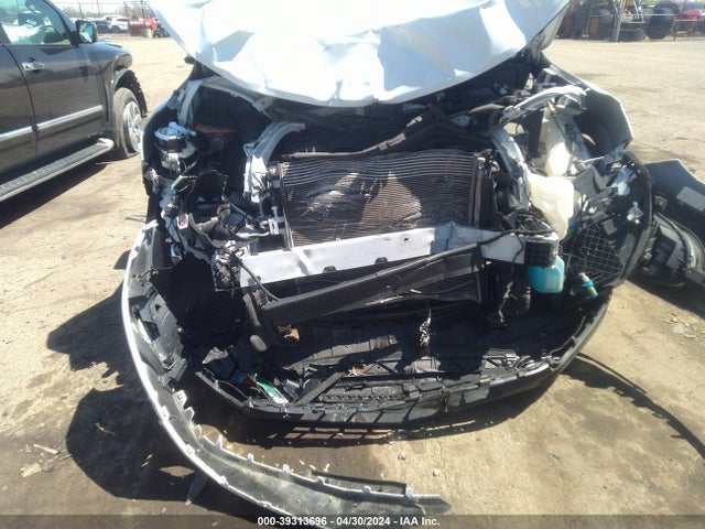 Chevrolet EQUINOX LT 2018 2GNAXSEV7J6226147 Image 6