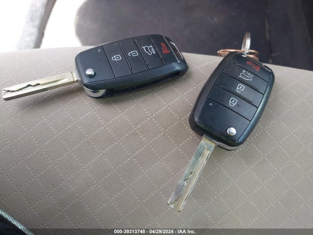 KIA Sorento 2016 5XYPGDA34GG064959 Image 25