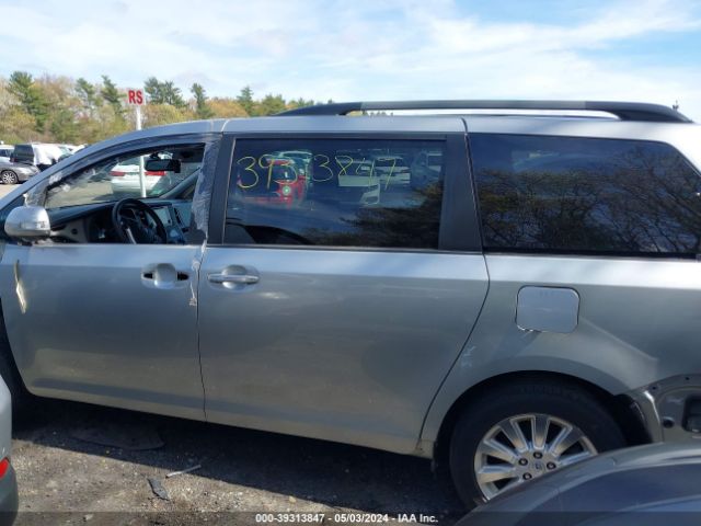 5TDDK3DC9FS115431 Toyota Sienna Limited Premium 7 Passenger