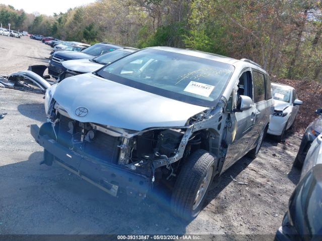 5TDDK3DC9FS115431 Toyota Sienna Limited Premium 7 Passenger