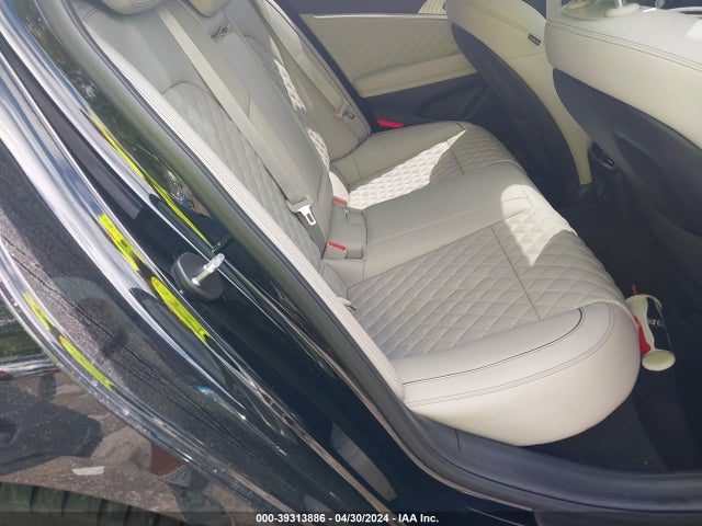 KMTG54TE7PU110224 Genesis G70 3.3t Rwd