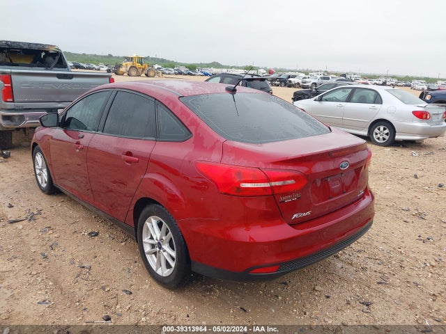 Ford FOCUS SE 2016 1FADP3F20GL328766 Image 3