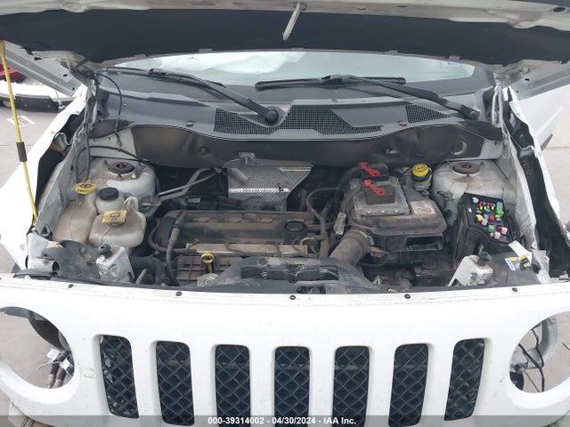 Jeep Patriot Altitude 2014 1C4NJPBA1ED769883 Image 10