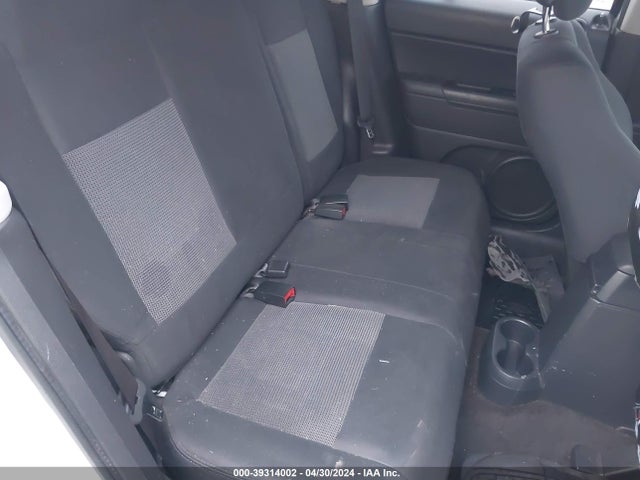Jeep Patriot Altitude 2014 1C4NJPBA1ED769883 Image 8