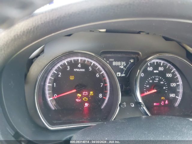 3N1CN7AP9HL806391 Nissan Versa 1.6 Sl
