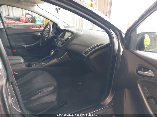Ford Focus Titanium 2014 1FADP3J2XEL298678 Image 5