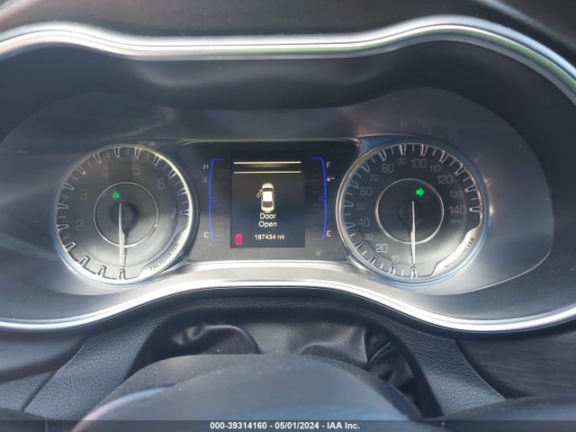 Chrysler 200 Limited 2016 1C3CCCAB0GN172620 Image 7