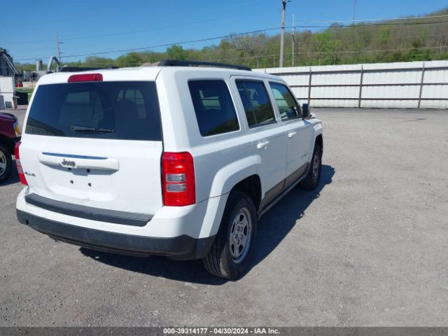 1C4NJRBB9GD670638 Jeep Patriot Sport