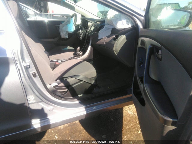 Hyundai ELANTRA SE 2016 5NPDH4AEXGH705736 Image 5